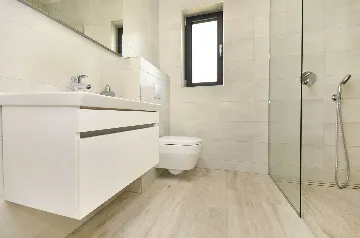 Modern 4-Bedroom Villa with Heated Pool in Makarska