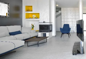 Modern 4-Bedroom Villa with Heated Pool in Makarska