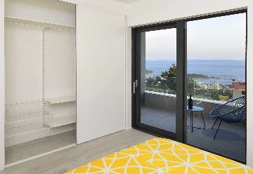 Modern 4-Bedroom Villa with Heated Pool in Makarska