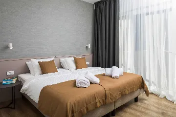 Modern Villa with Heated Pool in Milna