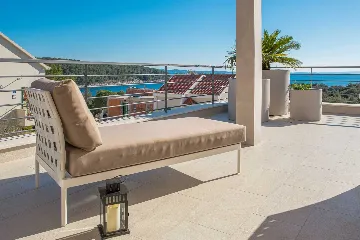 Modern Villa with Heated Pool in Milna