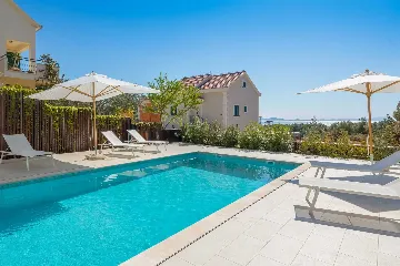 Modern Seaside Villa with Heated Pool in Milna