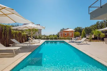 Modern Seaside Villa with Heated Pool in Milna