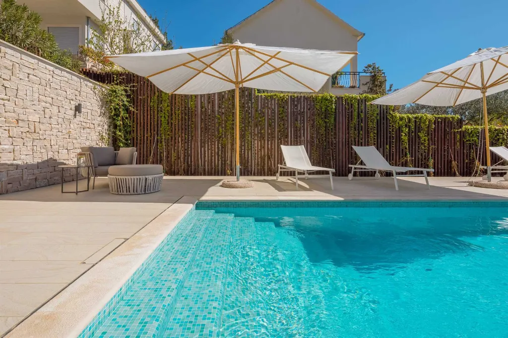 Modern Seaside Villa with Heated Pool in Milna