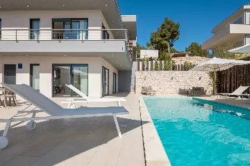 Modern Seaside Villa with Heated Pool in Milna