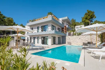 Modern Seaside Villa with Heated Pool in Milna