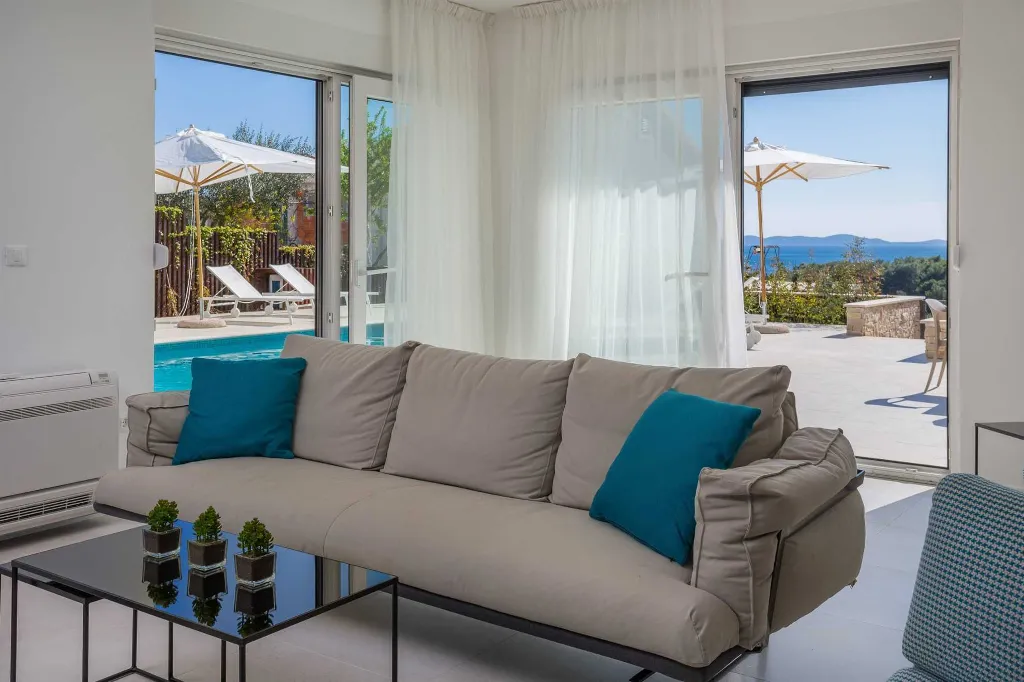 Modern Seaside Villa with Heated Pool in Milna