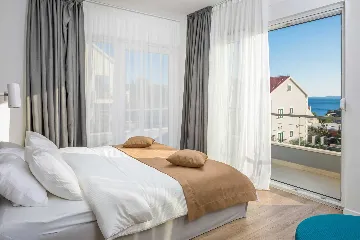 Modern Seaside Villa with Heated Pool in Milna