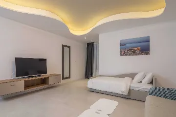 Modern Seaside Villa with Heated Pool in Milna