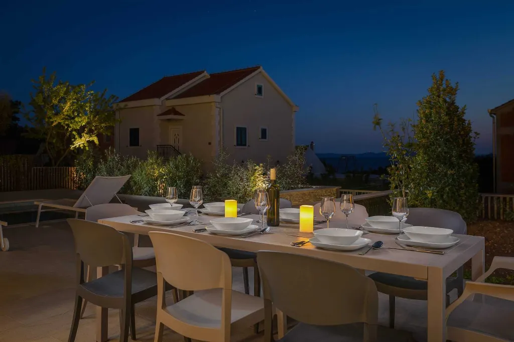 Modern Seaside Villa with Heated Pool in Milna