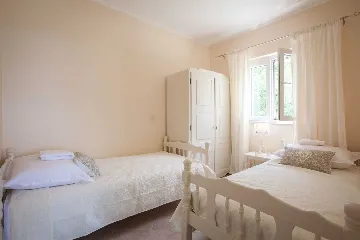 Contemporary Villa with Heated Pool in Makarska