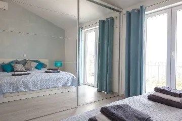 Contemporary Villa with Heated Pool in Makarska