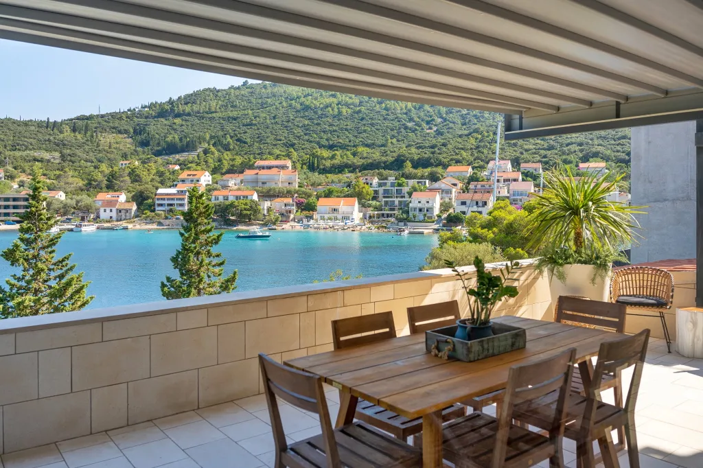 Modern Island Villa with Infinity Pool, Korčula
