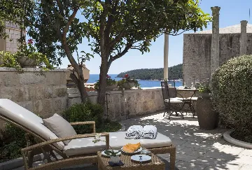 Elegant 4-Bedroom Villa with Pool in Dubrovnik