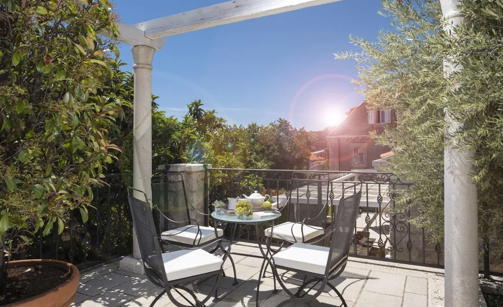 Elegant 4-Bedroom Villa with Pool in Dubrovnik