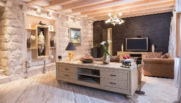 Elegant 4-Bedroom Villa with Pool in Dubrovnik