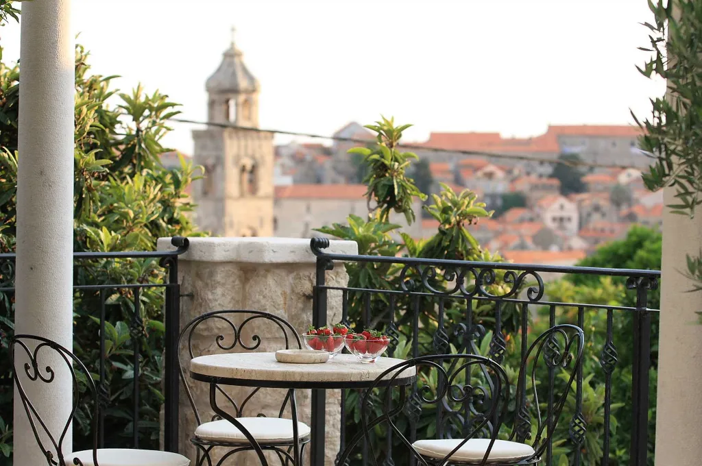 Elegant 4-Bedroom Villa with Pool in Dubrovnik