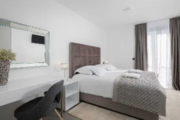 Contemporary Villa with Heated Pool, Seget Donji