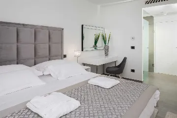 Contemporary Villa with Heated Pool, Seget Donji