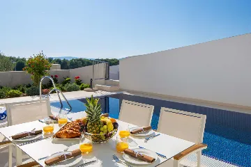 Contemporary Villa with Heated Pool, Seget Donji