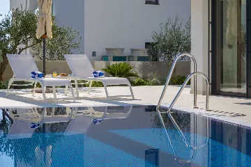 Contemporary Villa with Heated Pool in Seget Donji