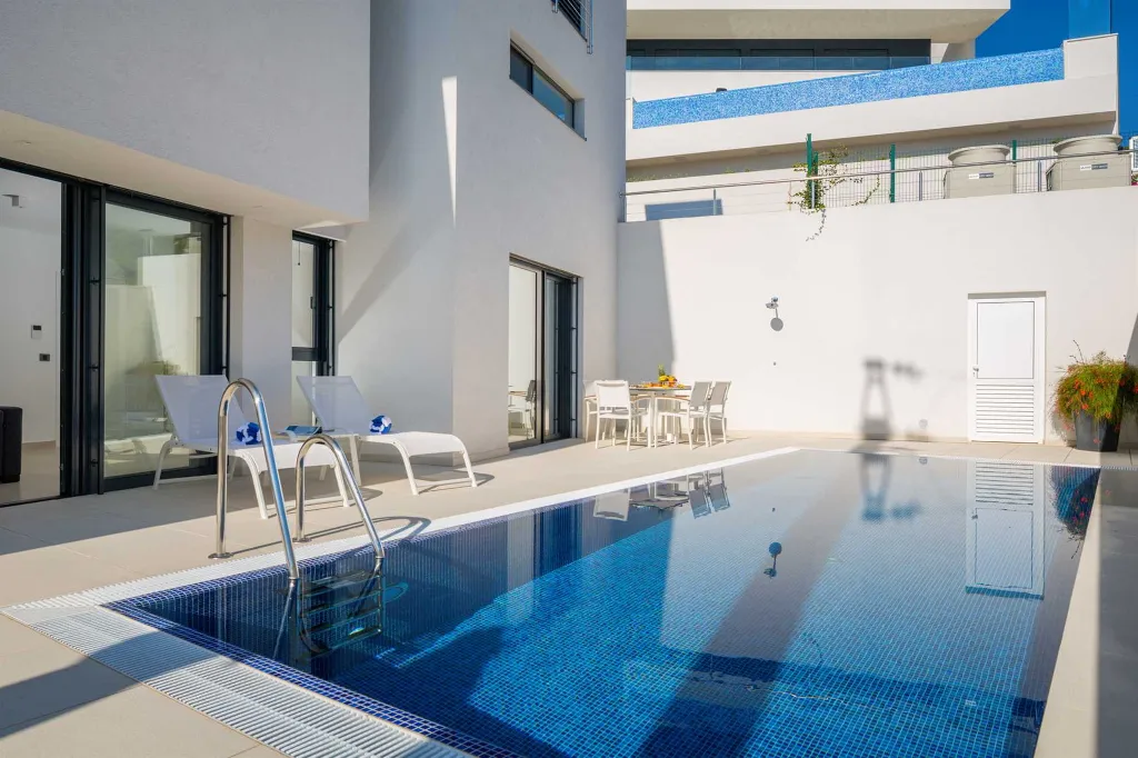 Contemporary Villa with Heated Pool in Seget Donji