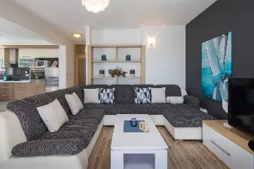 Poolside Family Villa in Kaštel Sućurac near Split