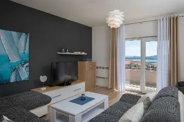 Poolside Family Villa in Kaštel Sućurac near Split