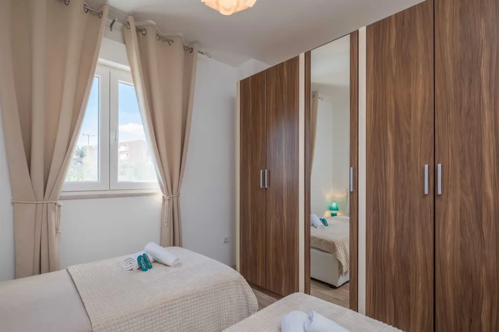 Poolside Family Villa in Kaštel Sućurac near Split