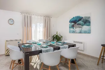 Poolside Family Villa in Kaštel Sućurac near Split