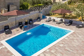 Poolside Family Villa in Kaštel Sućurac near Split