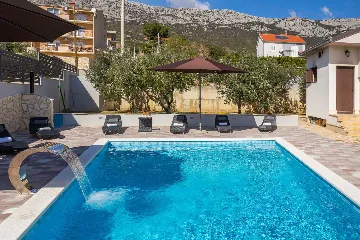 Poolside Family Villa in Kaštel Sućurac near Split