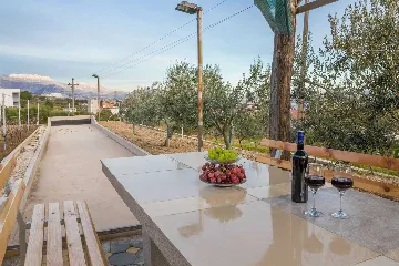 Poolside Family Villa in Kaštel Sućurac near Split