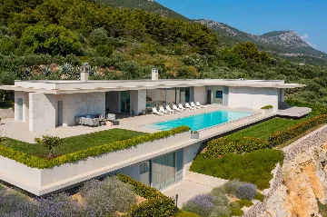 Contemporary Villa Retreat with Heated Pool in Kaštel Stari
