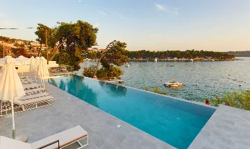 Seaside Retreat Villa with Pool in Trogir