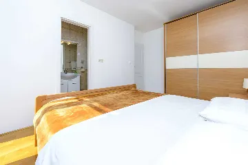 Family Villa with Pool and Terraces in Zaton