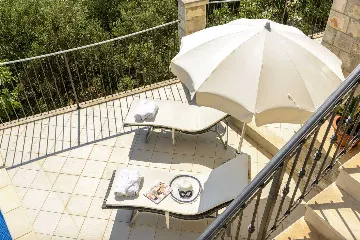 Family Villa with Pool and Terraces in Zaton