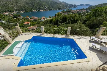 Family Villa with Pool and Terraces in Zaton
