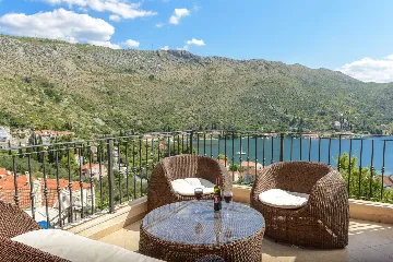 Family Villa with Pool and Terraces in Zaton