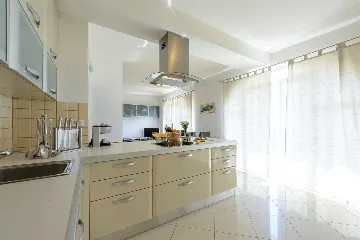 Family Villa with Pool and Terraces in Zaton