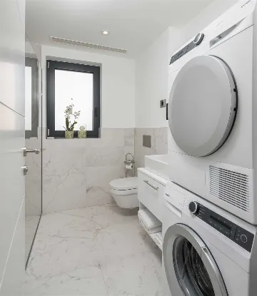 Modern 3-Bedroom Apartment with Pool in Seget Donji