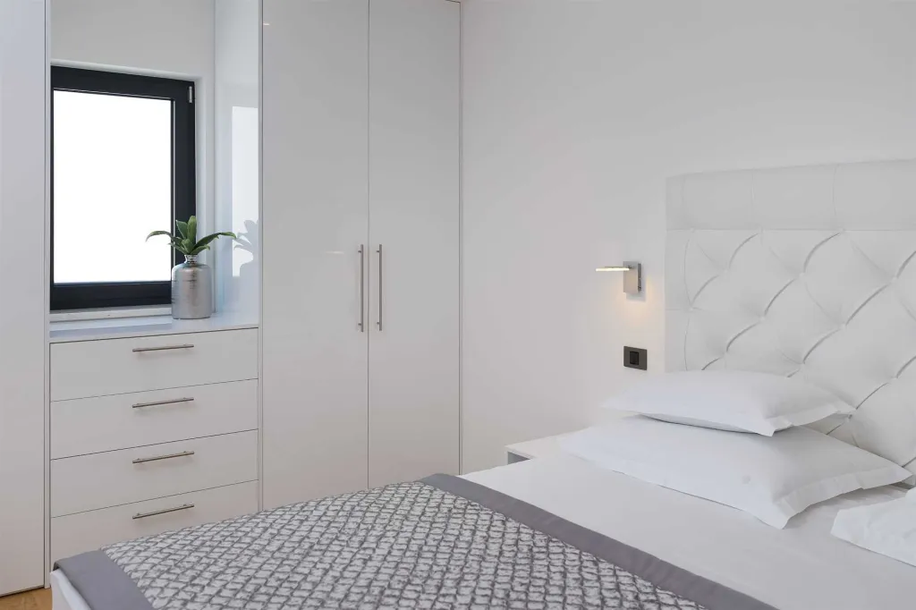 Contemporary Apartment with Pool in Seget Donji