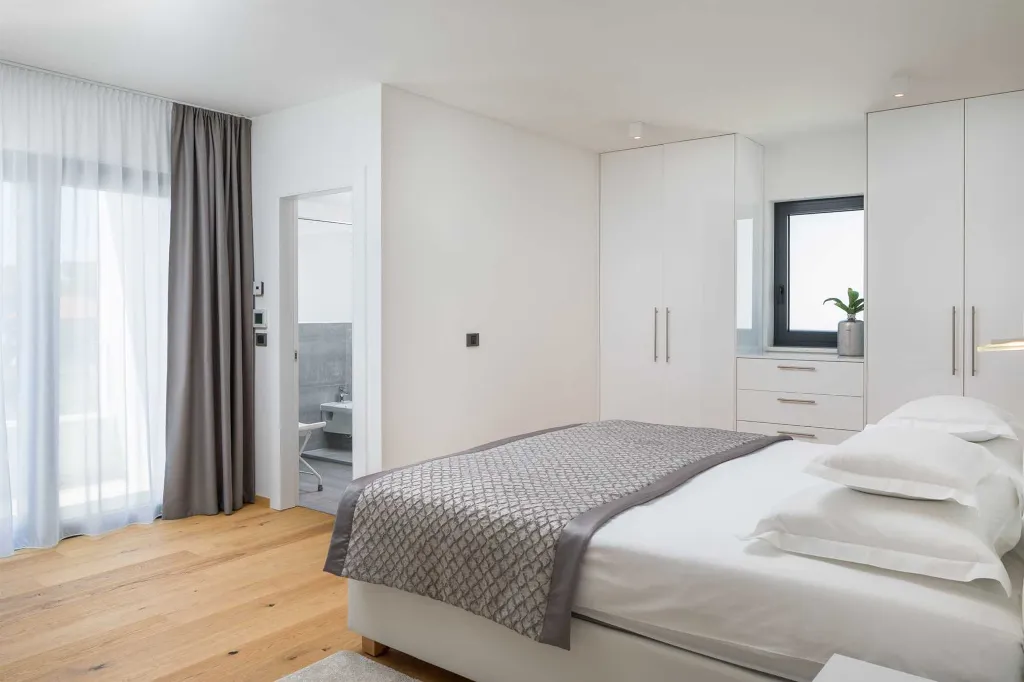 Modern Apartment with Pool in Seget Donji