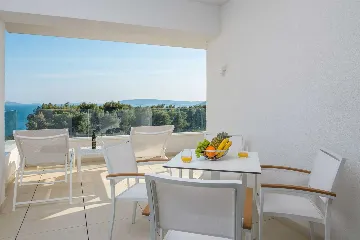 Modern Apartment with Pool in Seget Donji