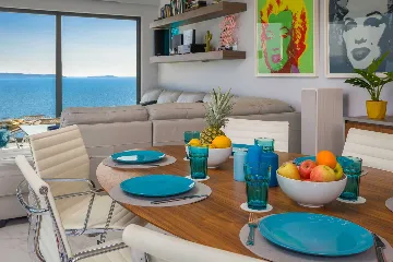 Modern Seaside Villa with Infinity Pool in Okrug Gornji