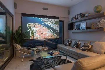 Modern Seaside Villa with Infinity Pool in Okrug Gornji