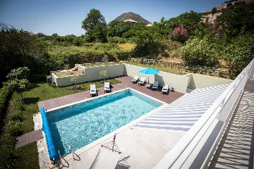 Spacious Villa Retreat with Pool in Orašac