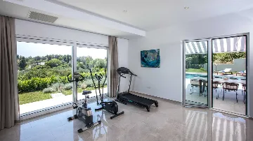 Spacious Villa Retreat with Pool in Orašac