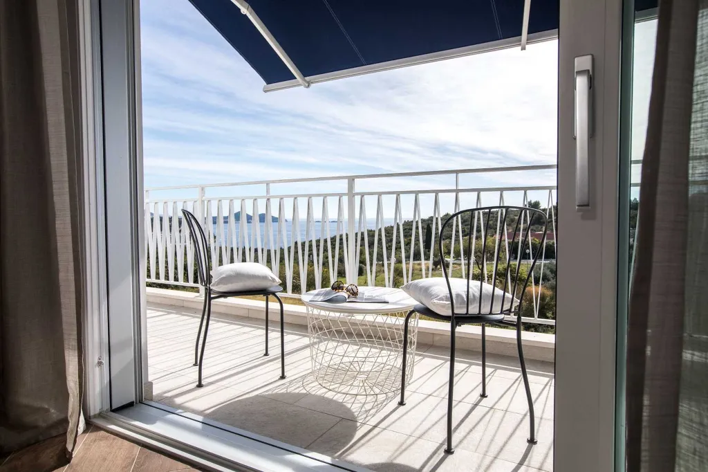 Spacious Villa Retreat with Pool in Orašac
