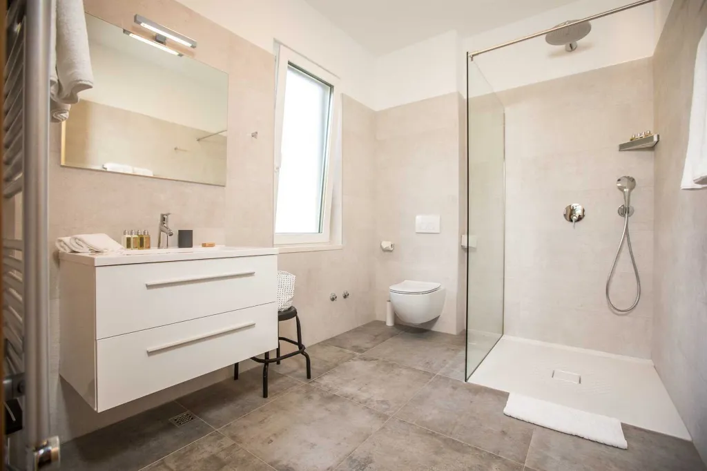 Spacious Villa Retreat with Pool in Orašac